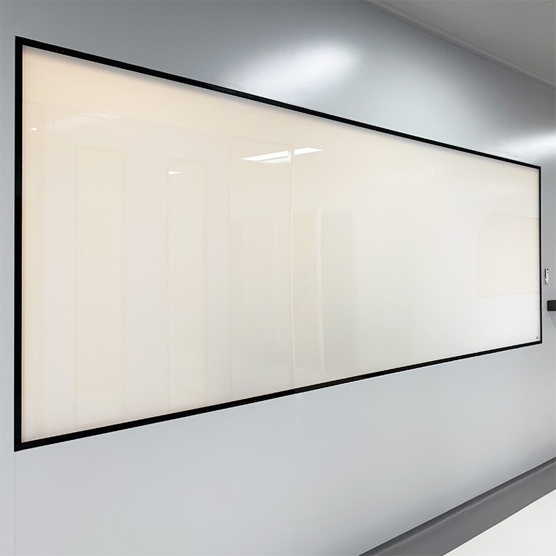 Fereastră de sticlă cu reglare electrică comutabilă